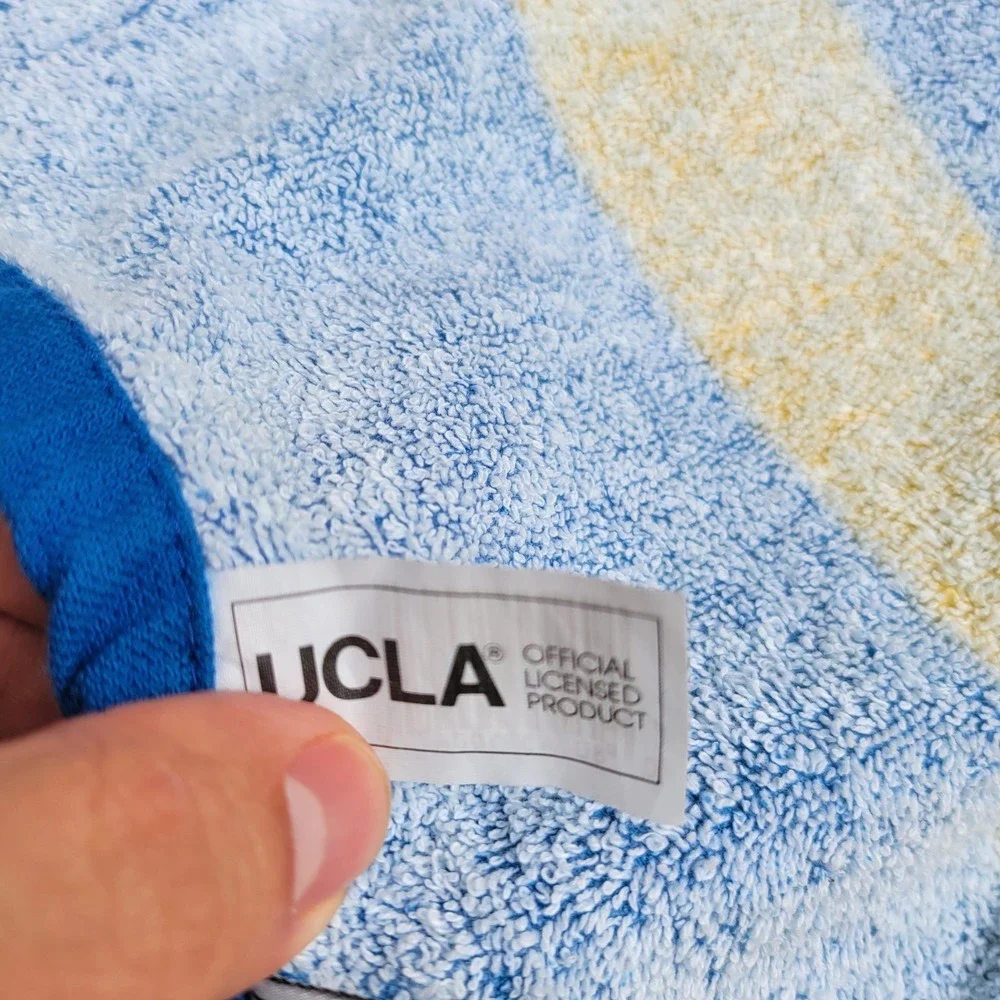 Vintage UCLA Bruins Beach Towel Blue Yellow Joe Bruin Mascot 100% Cotton 28x56‎